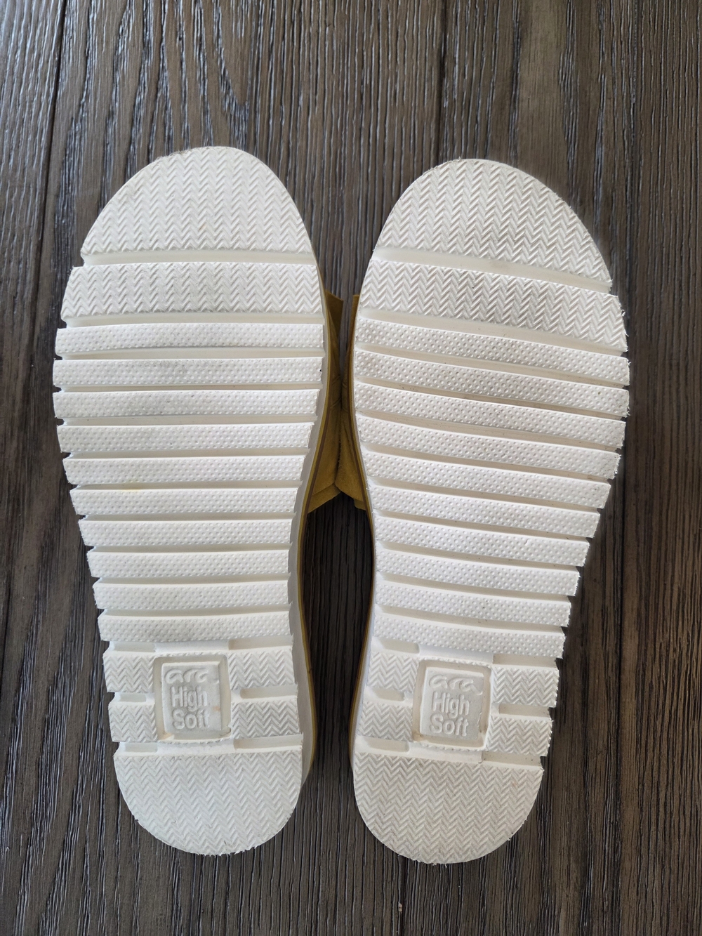 Ara Keyes Ruffled Suede Slide Sandals Yellow Comfort Size 37 EU | US 6.5 - Picture 3 of 6